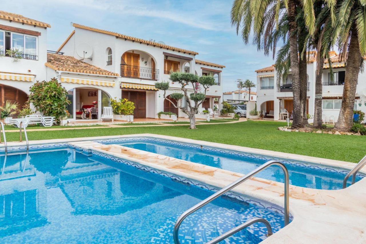 Retirosol Bungalow Дения Экстерьер фото
